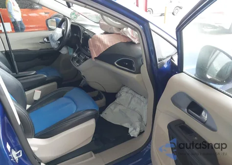 2018 Chrysler Pacifica Hybrid Touring Plus from USA, damaged, VIN 2C4RC1H74JR293589